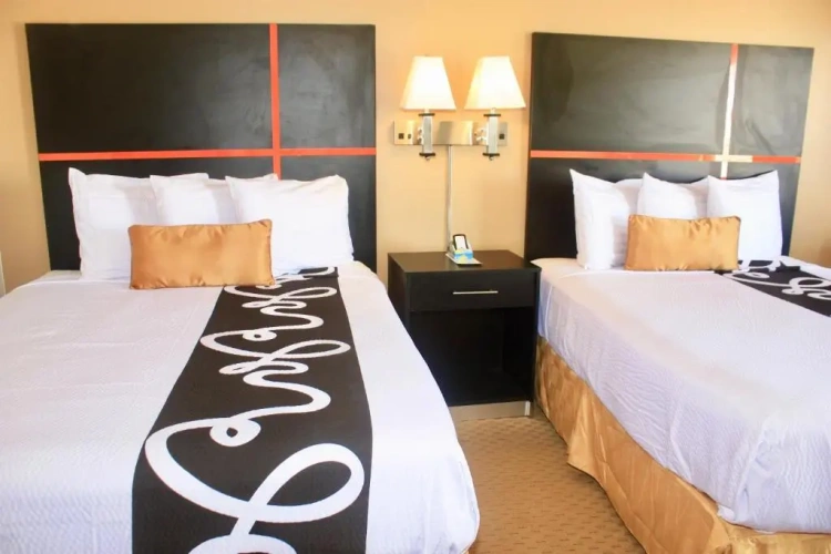 Deluxe Quadruple room