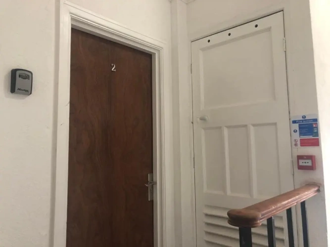 2 Bedrooms Apartment