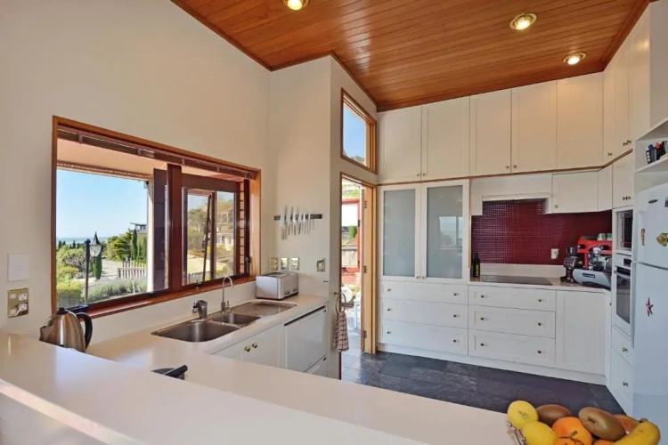 3 Bedrooms Cottage