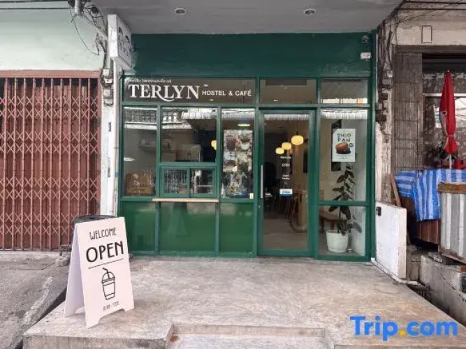 Terlyn Hostel & Cafe