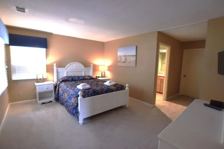 Brigantine Quarters 220