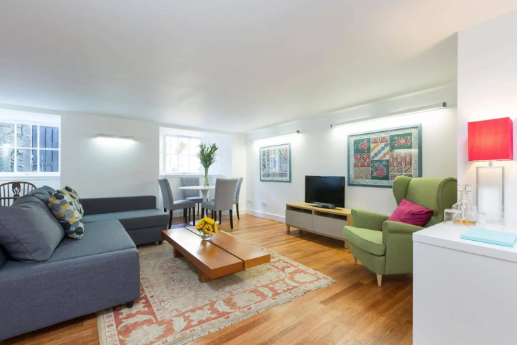 Dundas Apartments