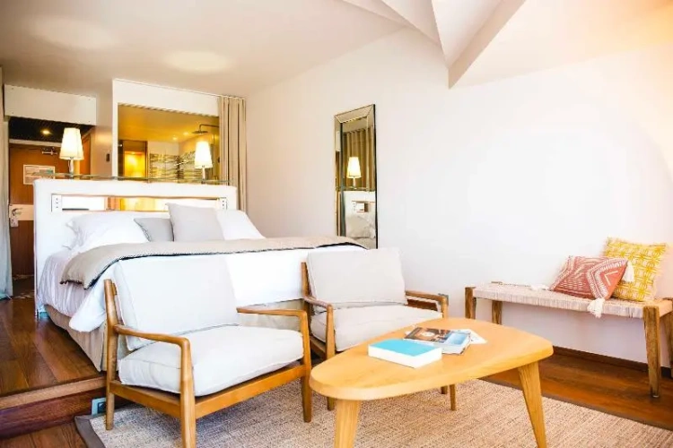 Deluxe Single room