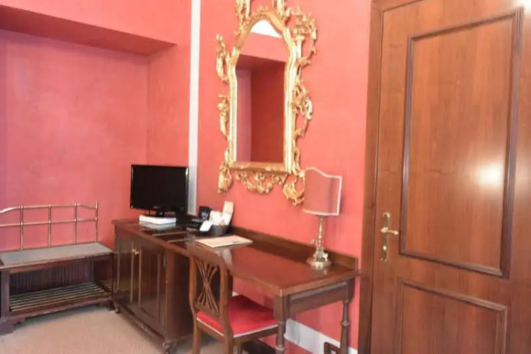 Boutique Apartment San Moise
