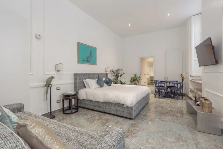 Grand Apartment