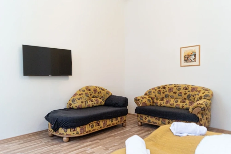 Economy Twin room