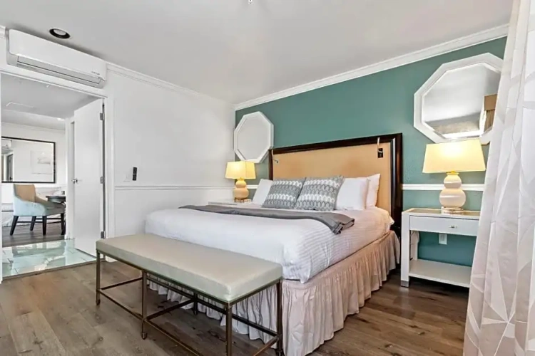1 Bedroom Double Suite with balcony