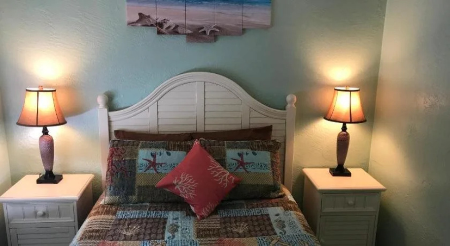 South Beach Inn - Cocoa Beach