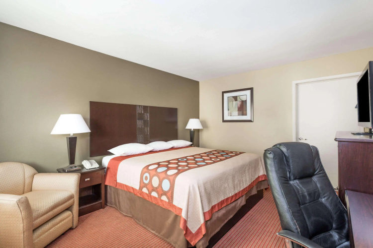 Super 8 by Wyndham Phoenix Downtown