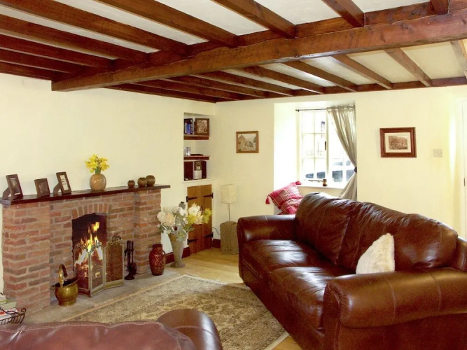 Hollyside Cottage