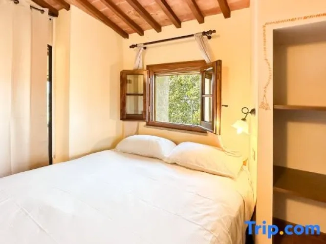 2 Bedrooms Villa