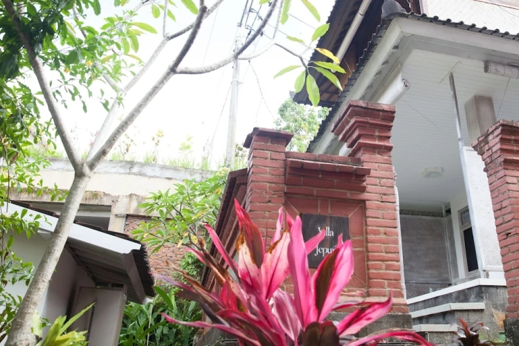 Superior Villa with balcony and with garden view