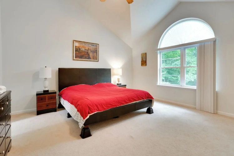 4 Bedrooms Cottage