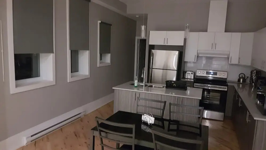Le St Denis 1 bedroom - mtlFlats