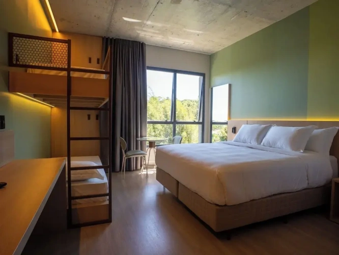 Standard Triple room