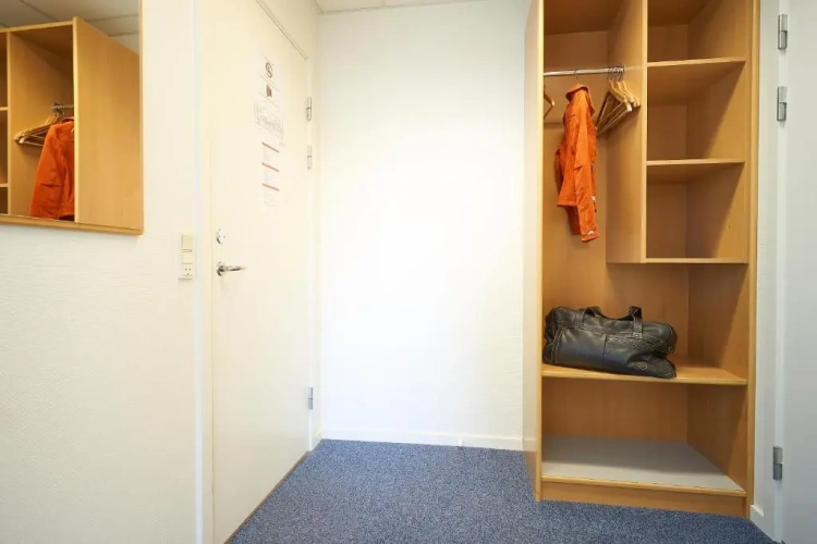 Standard Triple room with city view