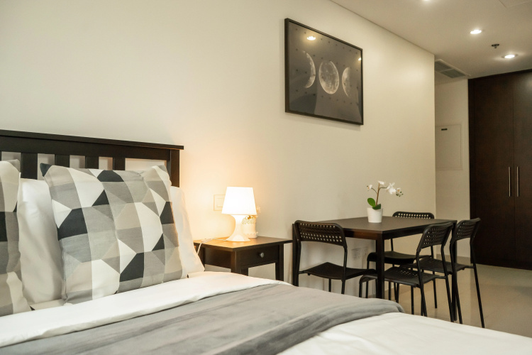 Comfortable studio with great view in Bay Central!