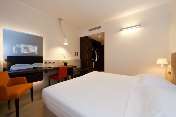 Rmh Modena Des Arts