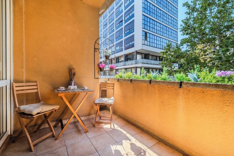 Lavanda Apartment With Terrace