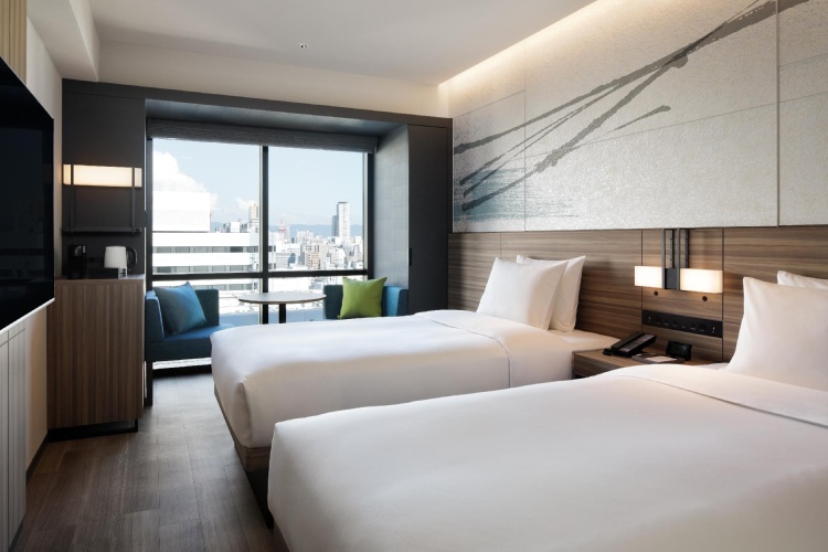 Ambitious Twin room