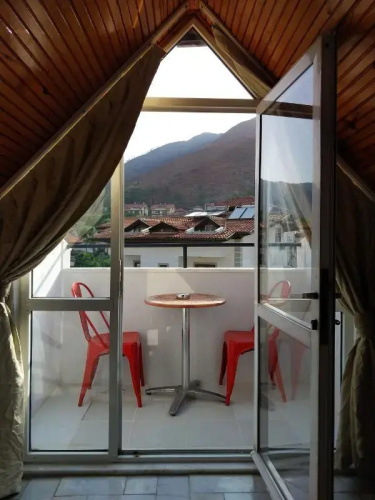 Sardunya Apartments