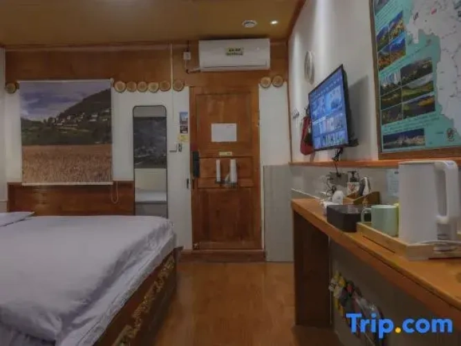 Standard Double room with courtyard view