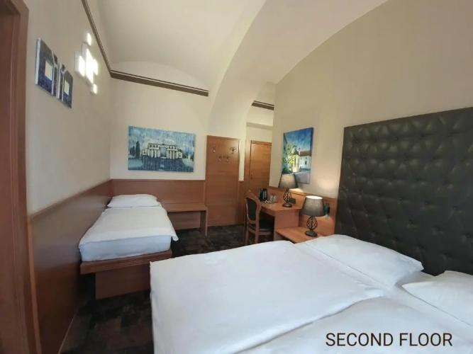 Classic Triple room