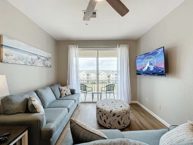 3BR Third Floor Condo Near Disney