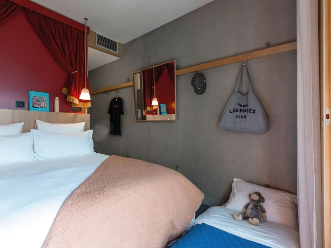 Standard Triple room with balcony