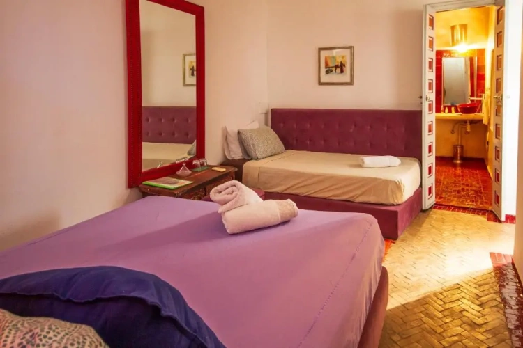 Standard Triple room