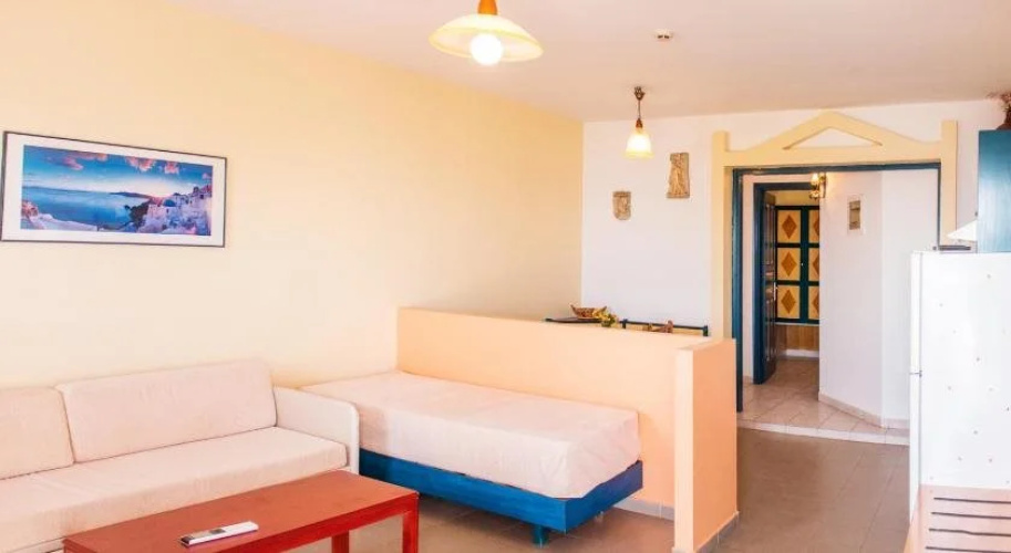 Limanaki Apartments