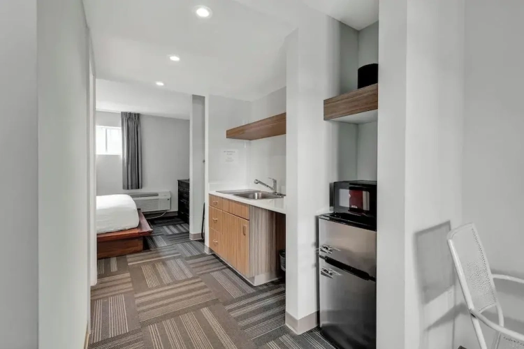 Standard Double Suite