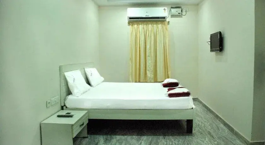 Rayas Executive Homes