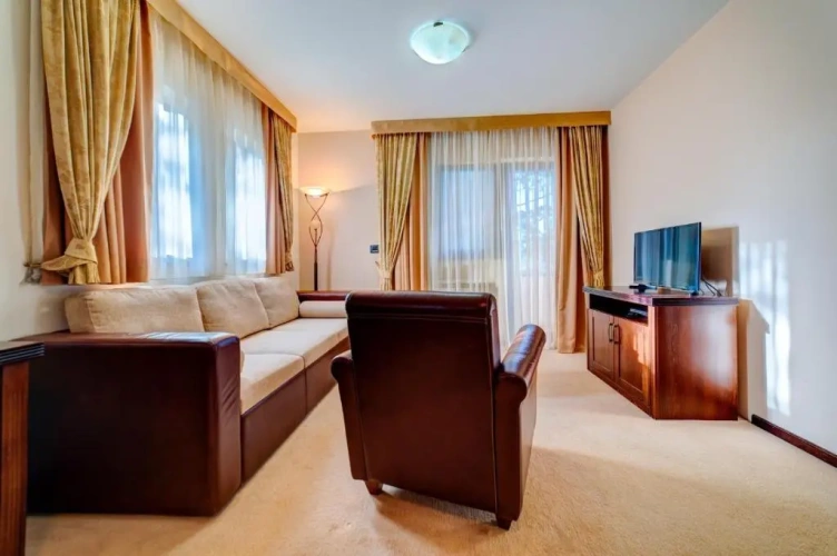 1 Bedroom Apartment with balcony