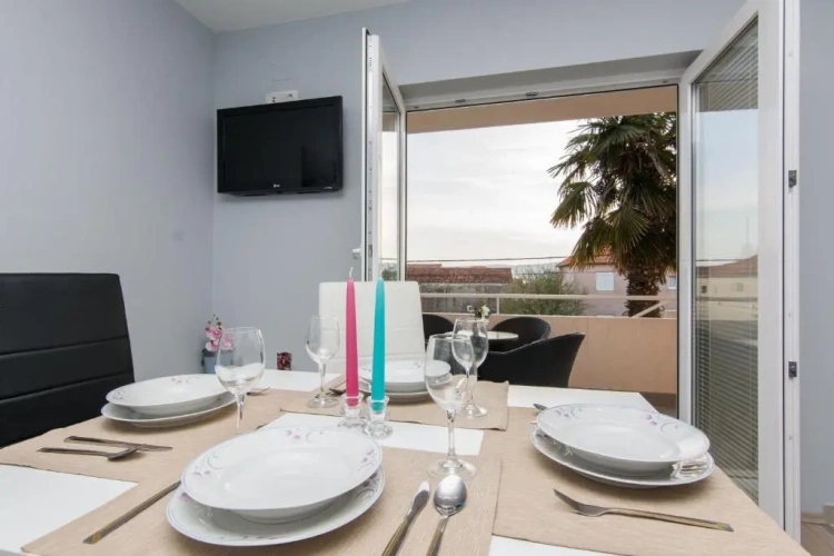 Apartment with balcony