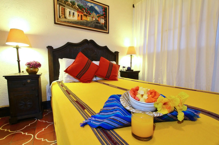 Las Camelias Inn