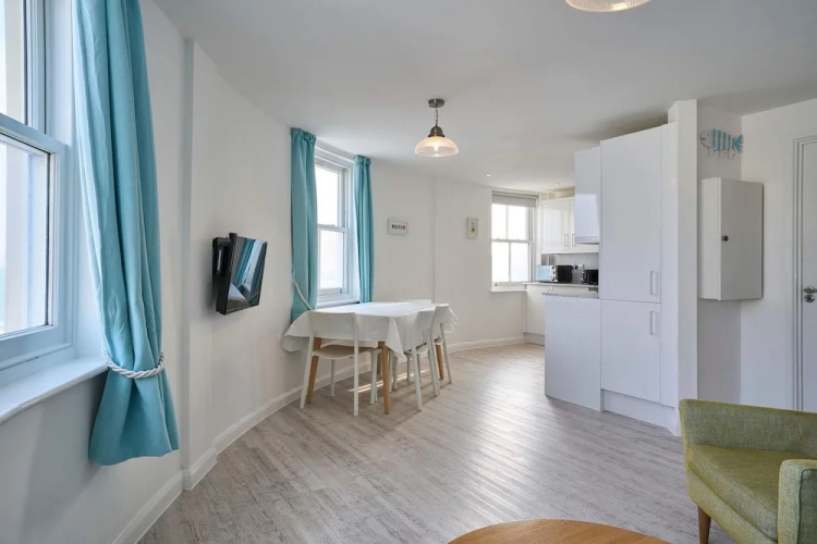 Host Stay Beachside Gallery