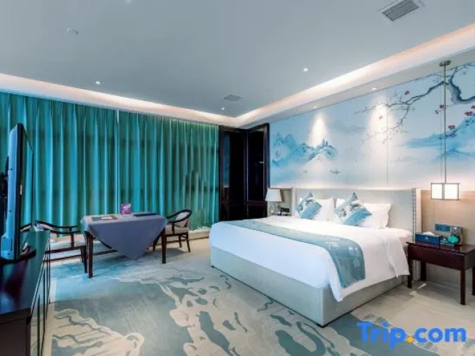 Double Suite with lake view