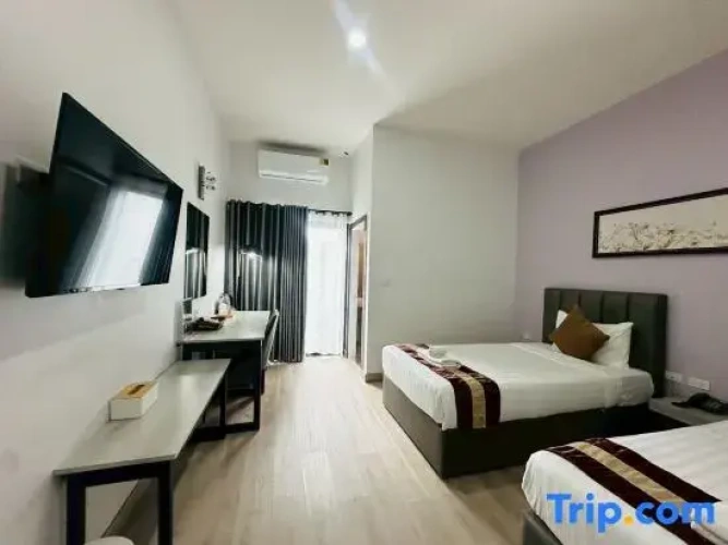 Deluxe Twin room with balcony