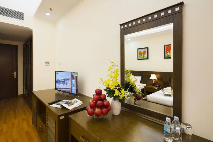 Holiday Central Nha Trang