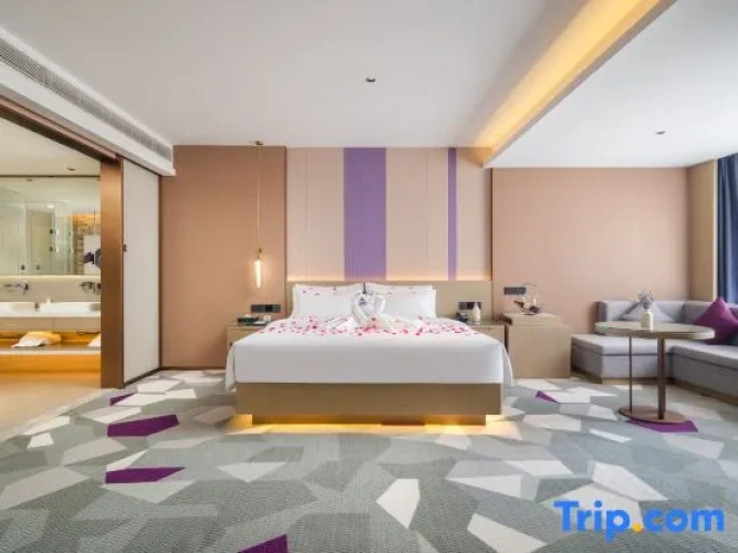 Premier room