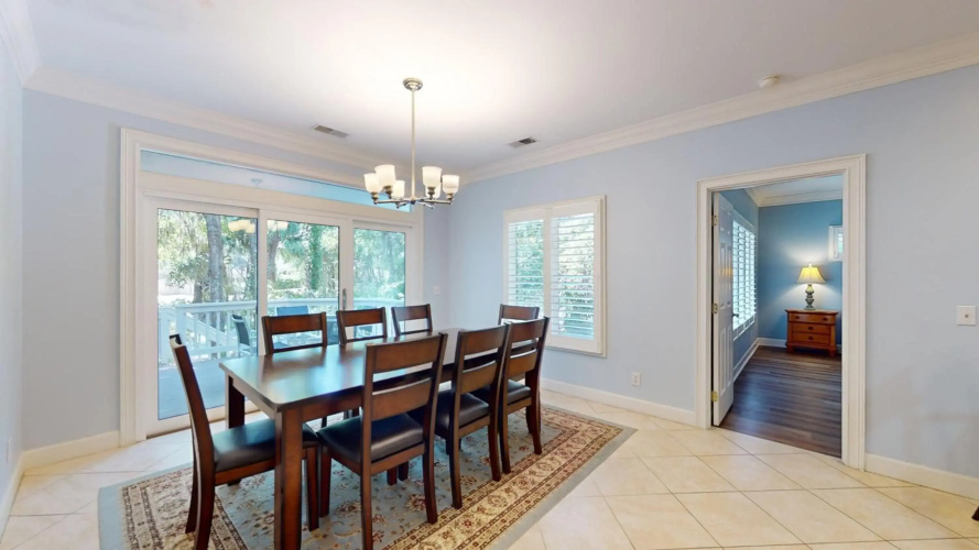 1 Troon Dr