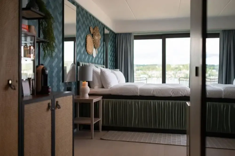 Suite oceanfront
