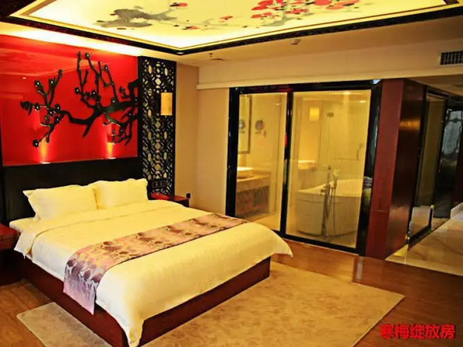 Donghui Hotel