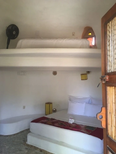 Standard Triple room with balcony