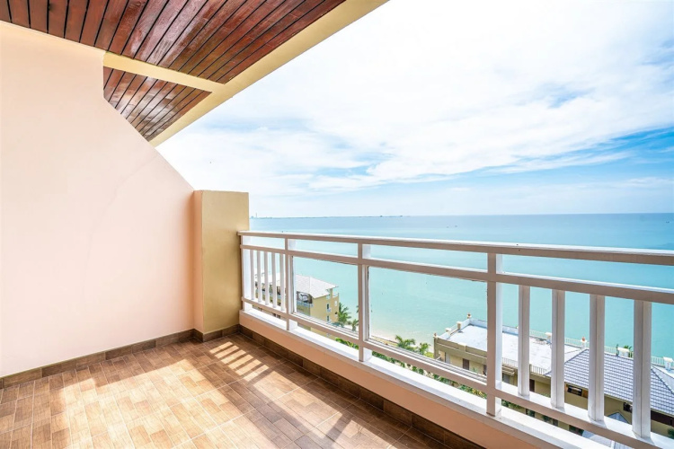 Royal Phala Cliff Beach Resort and Spa