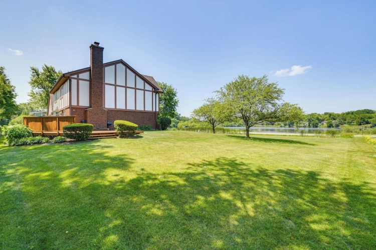 4 Bedrooms Cottage