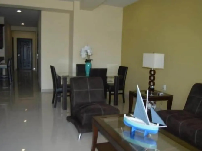Condo Ari 620 by Villas HK28