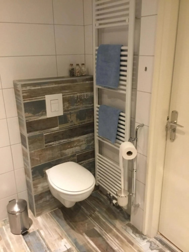 B & B Annamie
