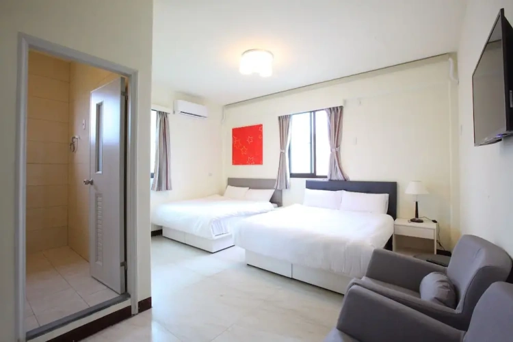 Standard Quadruple room